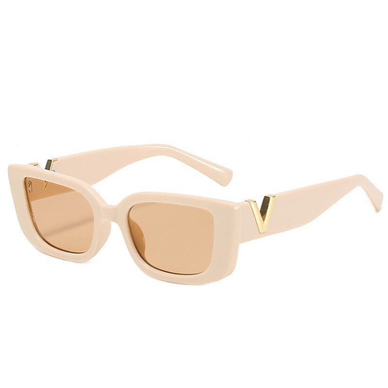 Fashion Oval Frame Sunglasses with UV Protection